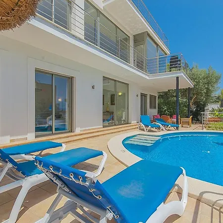 Lighthouse Villa