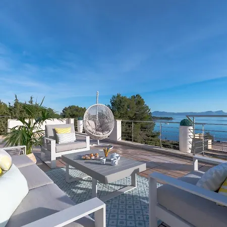 Lighthouse Villa *